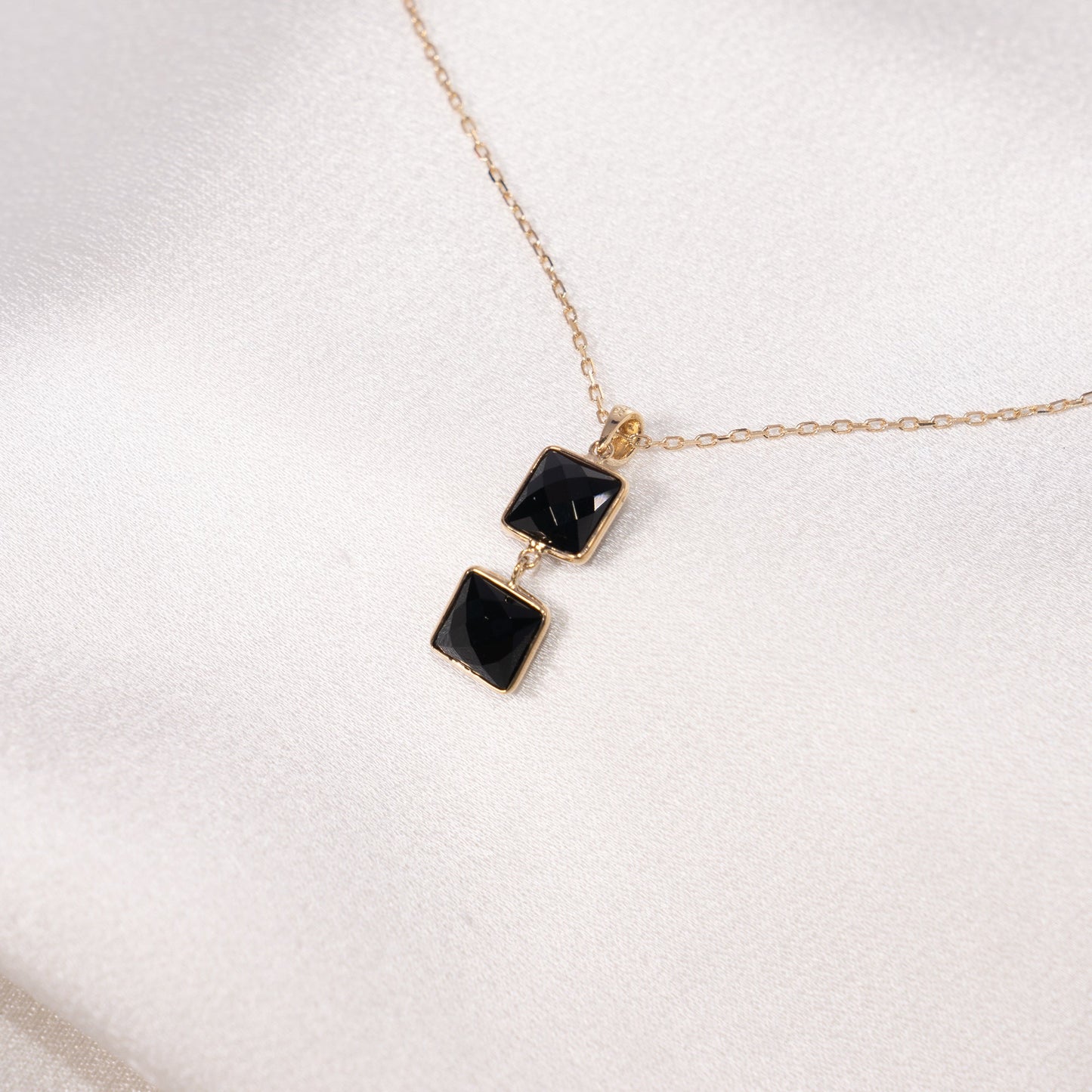 14k Black Onyx Faceted Square 2 Link Pendand Necklace 17"