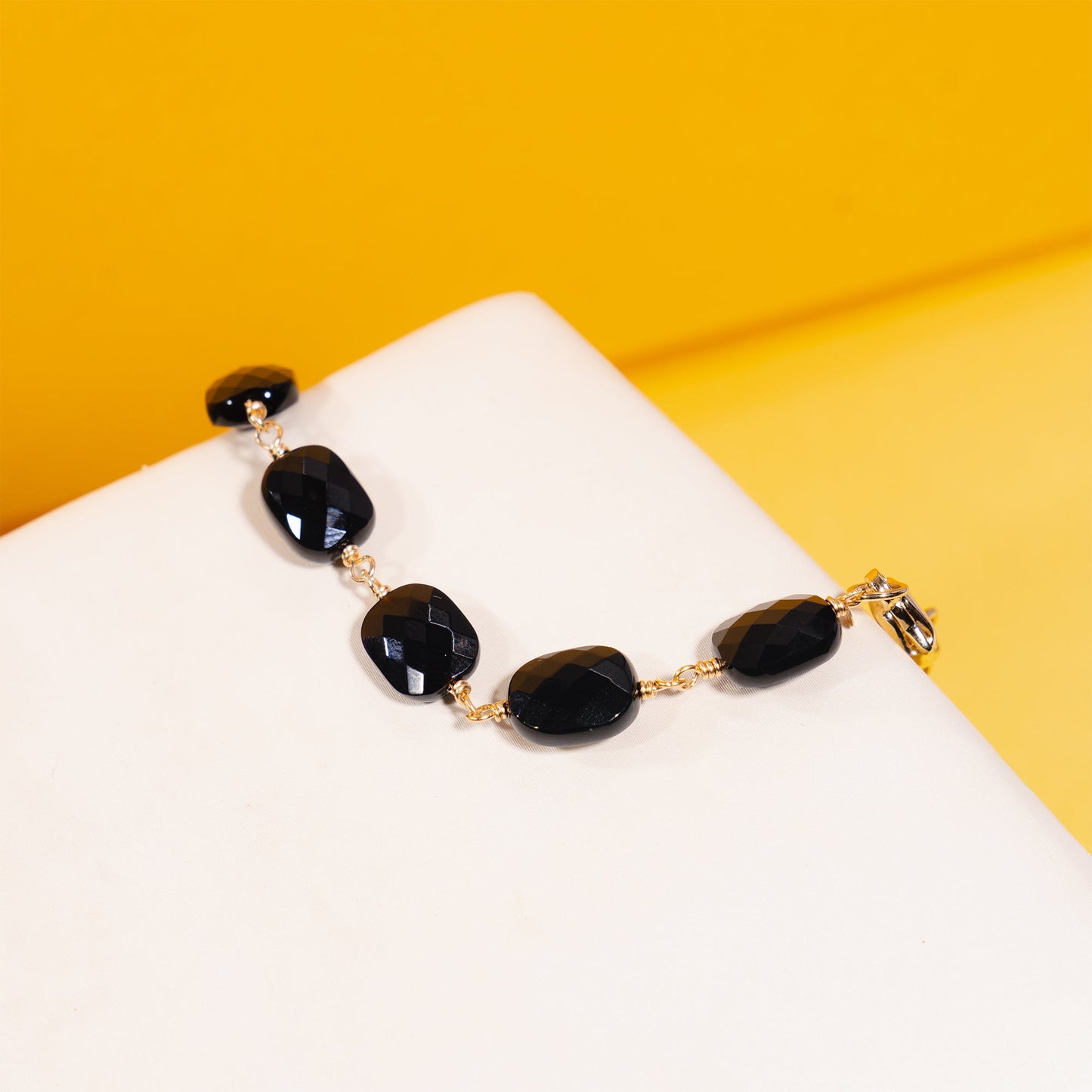 14k Black Onyx 11 Link Bracelet 8"