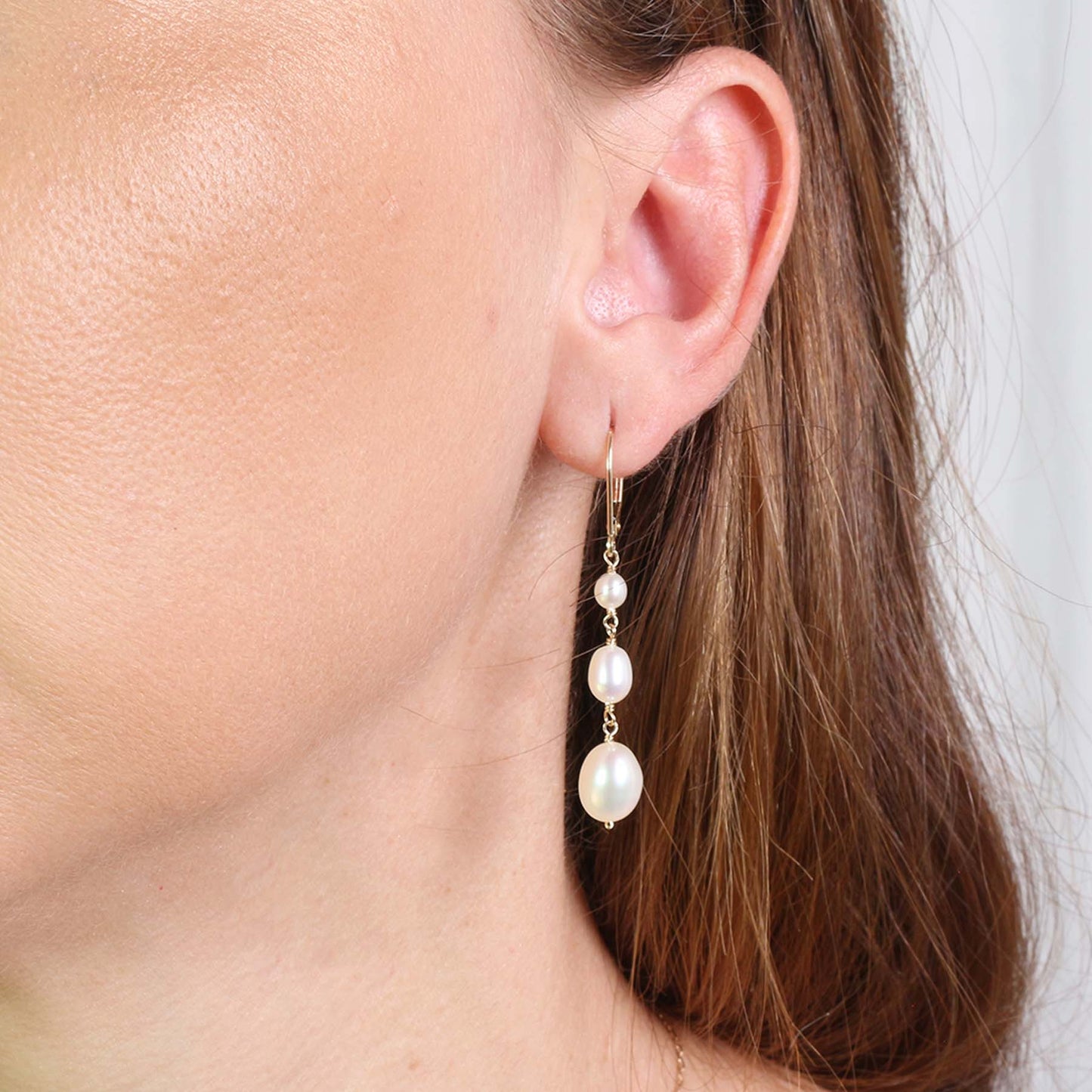 14k White Freshwater Pearl 3 Link Earring